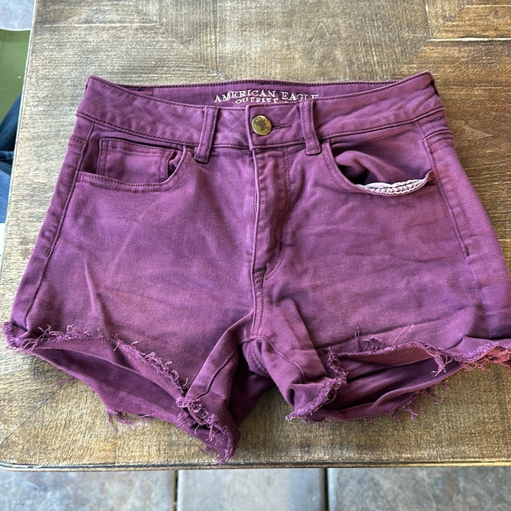 Super stretch size 4 American Eagle, Burgundy color